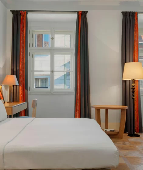 Cottonwood Cove established  Resort & Marina