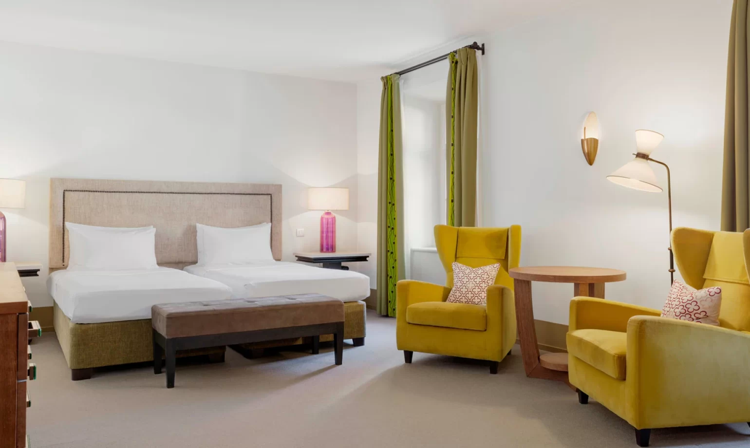 Benefit from a 10% discount, making your reservations